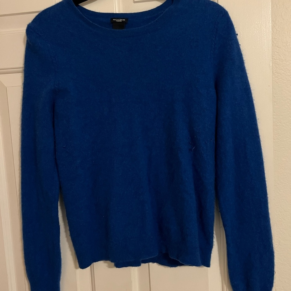 Cashmere sweater